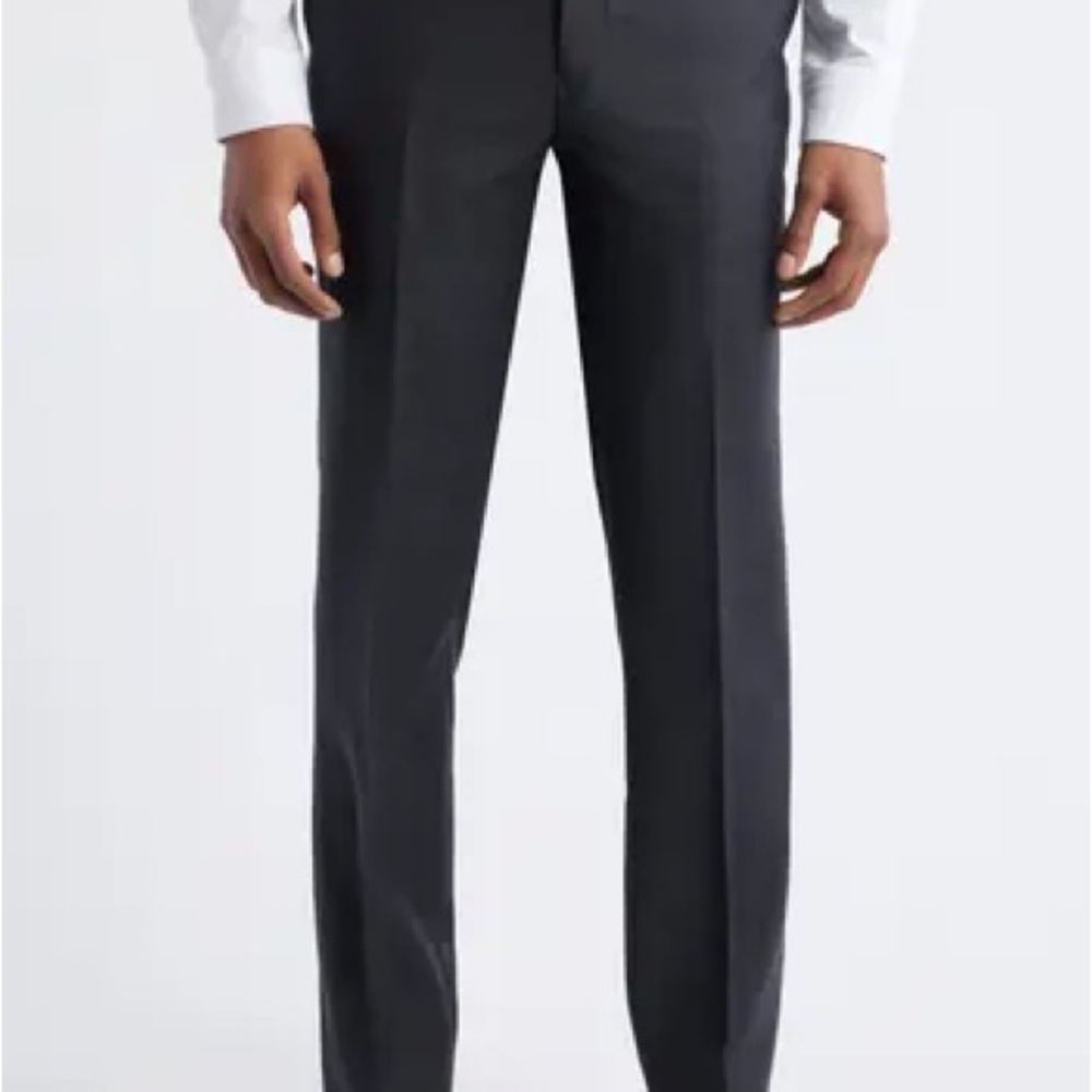ZANETTI
Slim Fit Flat Front
Charcoal Grey Wool
Dress Pants